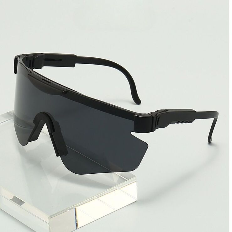 Polarized plastic TR90 sunglasses with UV400 protection 2948-GT