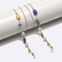 Gold-colored metal non-slip chain, with colors rectangular and pearl, for glasses and masks GL1728