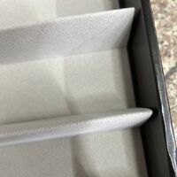 Офисный бокс - витрина для оправ и очков, с замками, на 288/216 мест JS-C047, материал подкладки - литьевой пластик