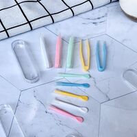 Пинцет пластиковый в индивидуальной упаковке в коробочке 