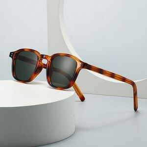 Plastic sunglasses in retro frame Elit 28003-EL