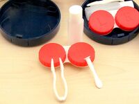 Kit for soft contact lenses (Kits for contact lenses) HQ9003