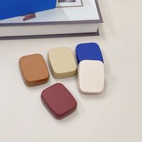 Soft contact lens M024方形