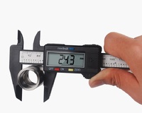 Штангенциркуль электронный чёрный в пластиковой коробке