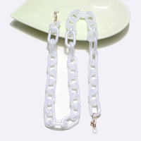 Metal glasses chain with white small daisy and discs GB140