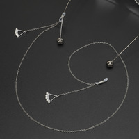 Metal non-slip chain, with pendant triangle with pearl, for glasses and masks GL246