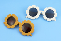 Polarized silicone sunglasses with UV400 protection for kids T11066