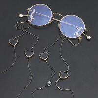 Metal non-slip gold chain with black crystal heart for glasses and masks GL443