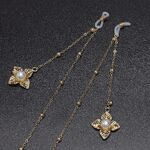 Gold-colored metal non-slip chain, with pendant leaf and pearl, for glasses and masks GL548