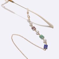 Gold-colored metal non-slip chain, with colors rectangular and pearl, for glasses and masks GL1728