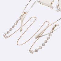 Gold-colored metal non-slip chain, with pearl heart, for glasses and masks GL1342-1