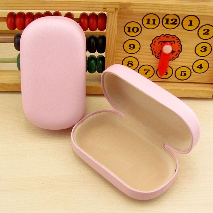 Universal box for storing contact lenses 002