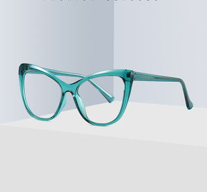 Оправа пластиковая, материал TR-90+CA (флекс!) FOCUS FCS2027