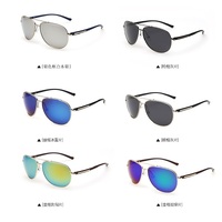 Polarized sunglasses with UV400 protection F2362