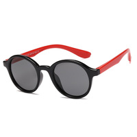 Детские силиконовые солнцезащитные поляризационные очки с защитой UV400 O-kai_glasses-1