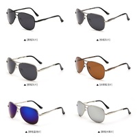 Polarized sunglasses with UV400 protection F6036