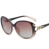 Polarized sunglasses with UV400 protection F8842