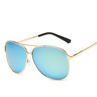 Polarized sunglasses with UV400 protection F8607