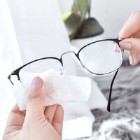 Disposable glasses lens cleaner wet wipes with fruit fragrence 5050P0715, 70*150 mm (100 pieces pack, price is for 1 pack)