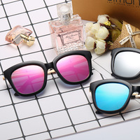 Polarized sunglasses with UV400 protection F6395