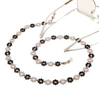 Metal non-slip chain, with pearl black and white flower, for glasses and masks GL1467