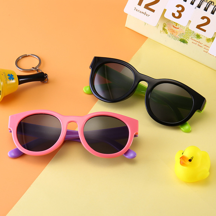 Детские силиконовые солнцезащитные поляризационные очки с защитой UV400 T11002