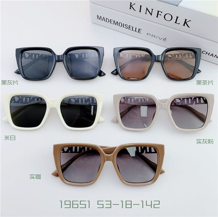 Солнцезащитные пластиковые TR90 очки  SANTA 19651S