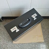 Передвижной бокс (ящик, чемодан, кейс, кофр, органайзер, витрина) на колёсах для оправ и очков на 56 мест JS-C190518