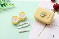 Mini set for a soft contact lens (Kits for contact lenses) B18-Daisy