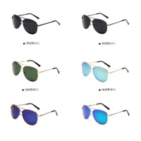 Polarized sunglasses with UV400 protection F8607