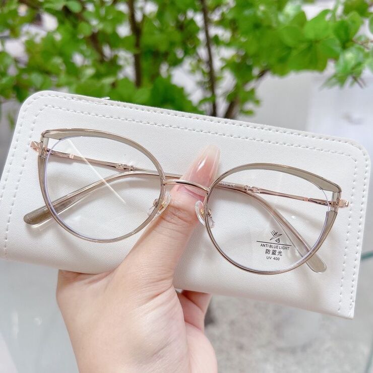 Combined frame (metal + TR90) with Blue Ray Cut protection lenses and flex MAMO S11880