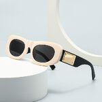 Plastic sunglasses in the shape of a cat's eye Elit 9208-EL