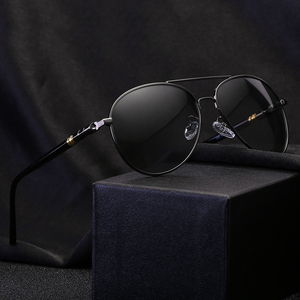 Polarized sunglasses with UV400 protection FENQI F209-4