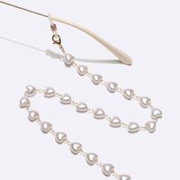 Gold-colored metal non-slip chain, with pearl heart, for glasses and masks GL1623