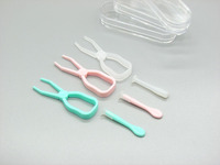 Пинцет силиконовый 5,2см в индивидуальной коробочке XF5.2CM