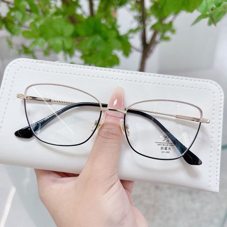 Combined frame (metal + TR90) with Blue Ray Cut protection lenses and flex MAMO F93037