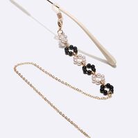 Metal non-slip chain, with pearl black and white flower, for glasses and masks GL1469