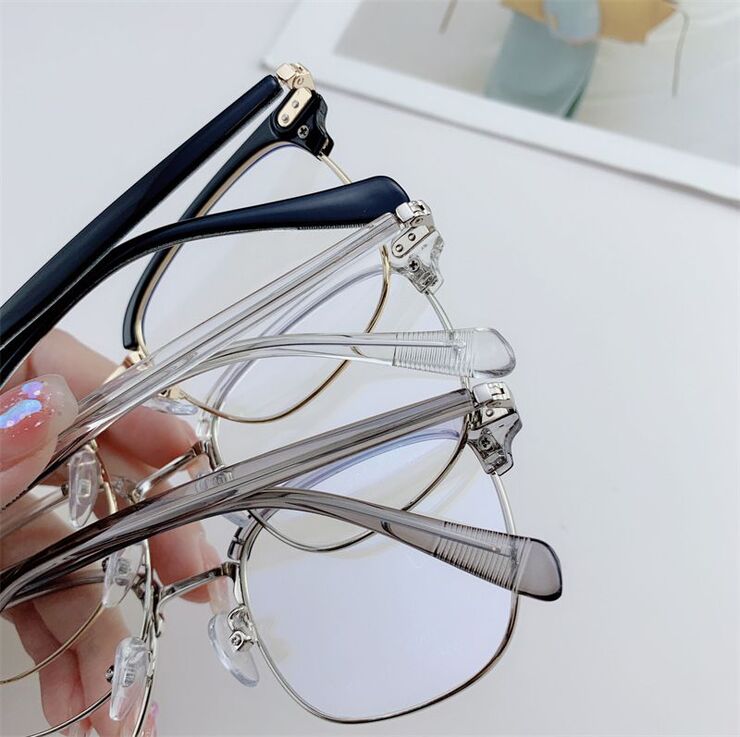 Hybrid metal + TR90 frame with Blue Block coating SANTA S1639