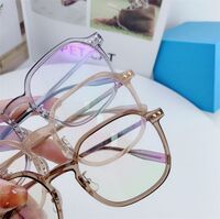 Hybrid frame, titanium alloy + TR90 SANTA M8043