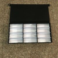 Передвижной бокс (ящик, чемодан, кейс, кофр, органайзер, витрина) на колёсах для оправ и очков на 120 мест JS-C190117