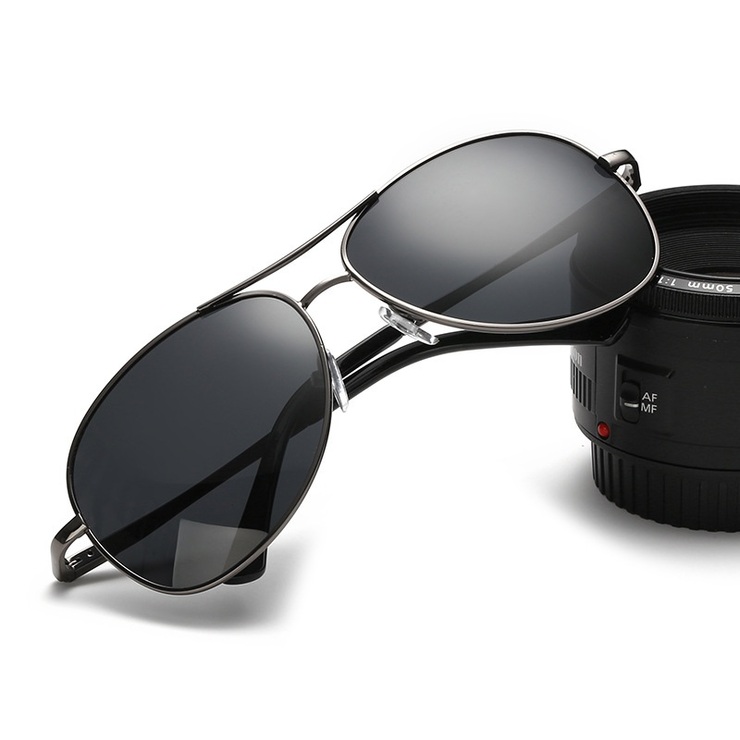 Polarized sunglasses with UV400 protection F5521