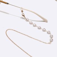 Gold-colored metal non-slip chain, with pearl heart, for glasses and masks GL1342-1