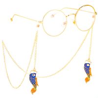 Gold-colored metal non-slip chain, with pendant style carp, for glasses and masks GL375
