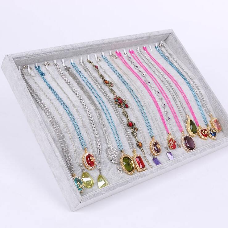 Витрина велюровая для демонстрации цепочек и украшений 2S-26