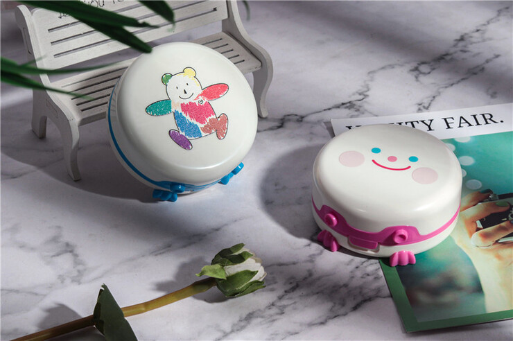 Набор - устройство для очистки мягких контактных линз (A set for cleaning soft contact lenses) HL03