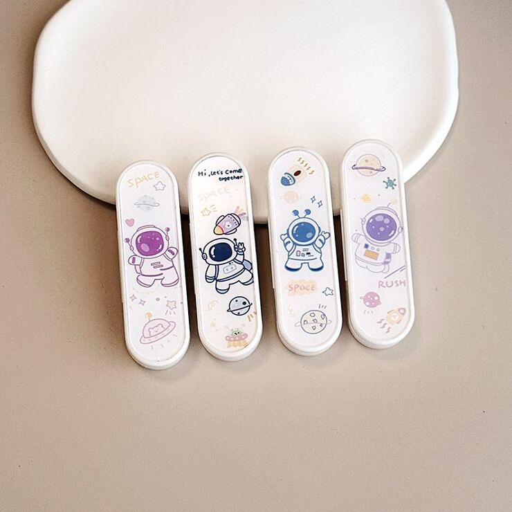 Мини-набор для мягких контактных линз - пинцет + присоска 101镊子4个装宇航员